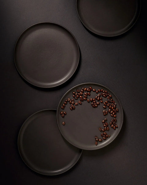 Tunisian Dinner Plate in Matte Black