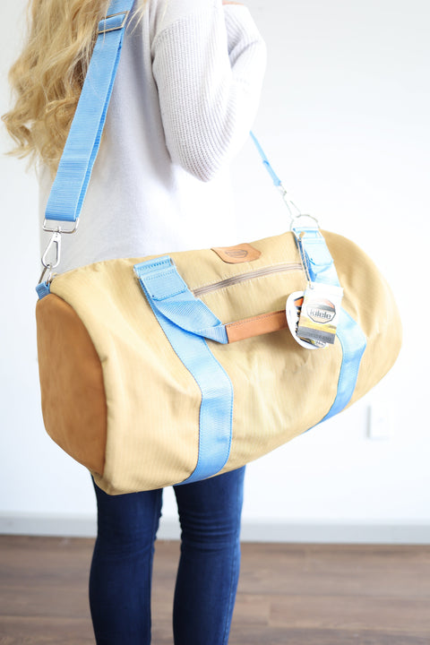 Travel Duffel Bag with Adjustable Straps and Exterior Zip Pocket