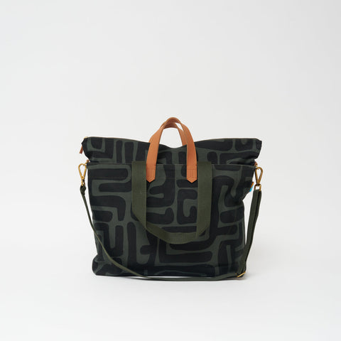Travel Geometric Zipper Tote
