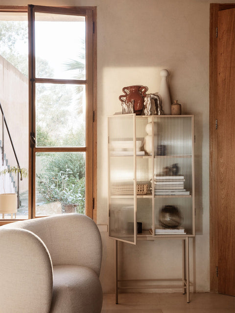 Haze Contemporary Vitrine Cabinet with Knob Handle