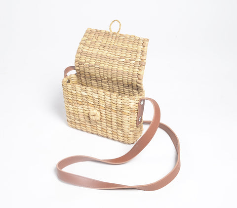 Basket Weave Sling Bag with Flap Closure