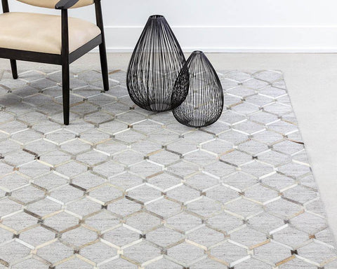 Sunpan Contemporary Geometric Cowhide Area Rug in Ivory - 8' x 10' - 9' x 12'