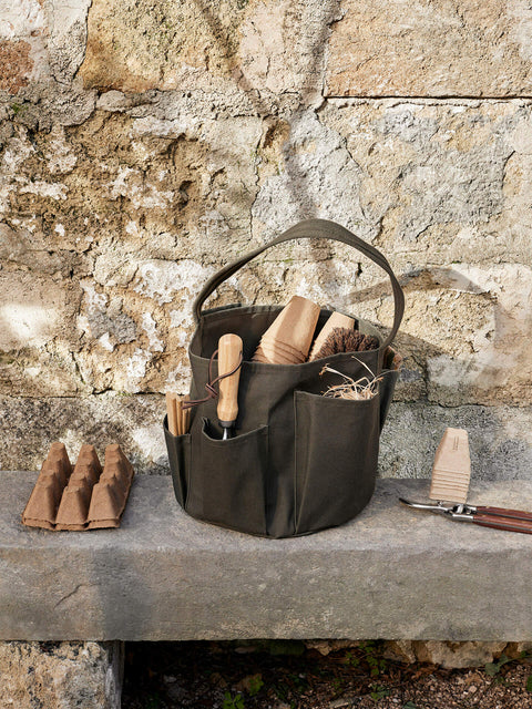 Solid Foldable Bucket Bag with Exterior Pockets