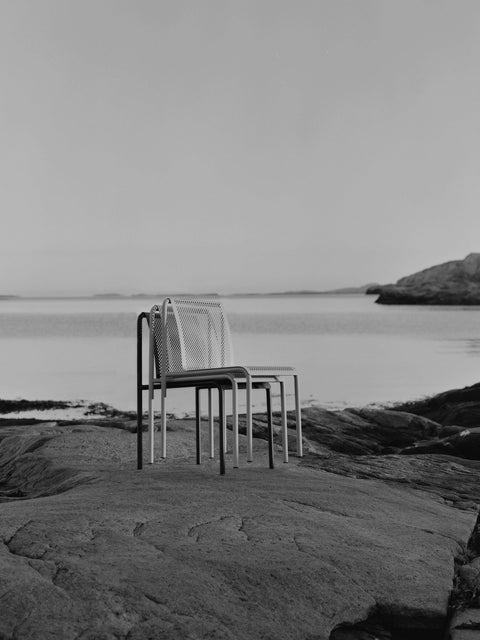 Dapple Minimalist Dining Side Chair for Outdoor Living & Garden