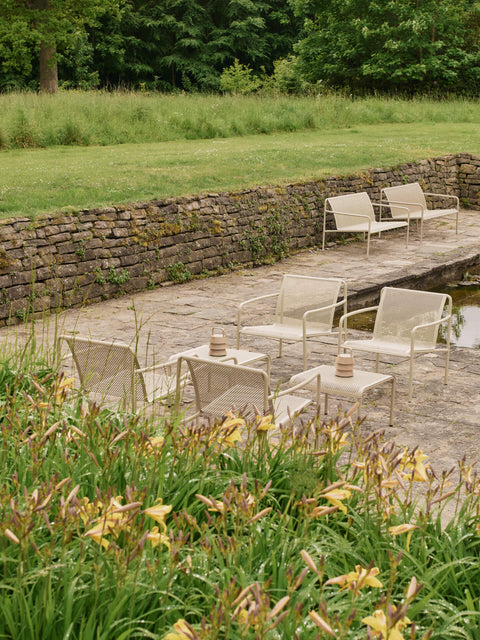 Dapple Minimalist Garden Bench with Curved Back and Cylinder Legs