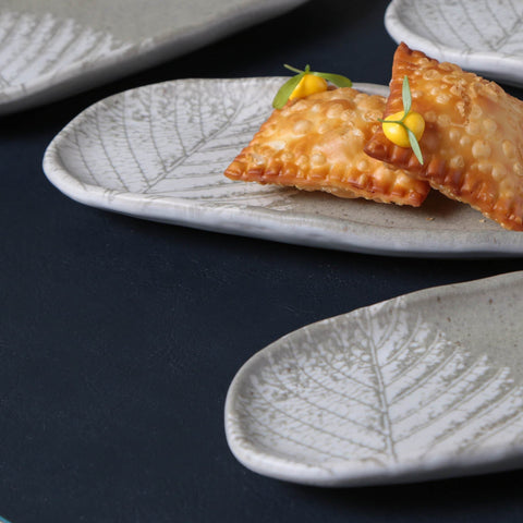 Porto Brasil Organic Hand Finished Graphic Print Stoneware Serving Platter - Set of 4