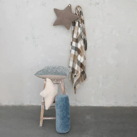 The Lifestyle Lab Traditional Plaid Rectangle Throw with Fringe - 50 x 60