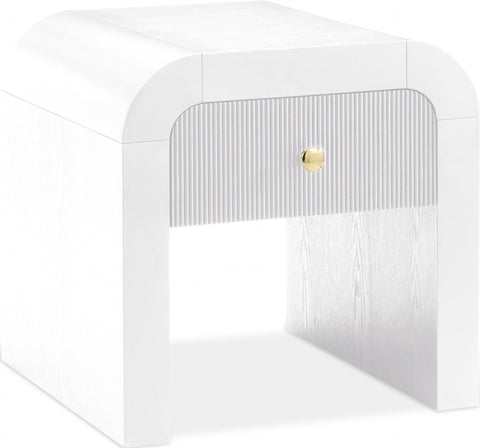 Meridian Furniture Inc. Artisto Timeless Minimalist Modern Curved Accent Table - 24 W