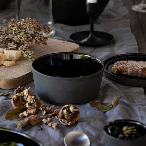 Everyday Two-tone Matte Bowl Set for Contemporary Dining