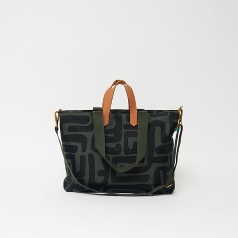 Travel Geometric Zipper Tote