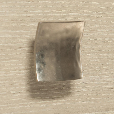 East Hampton Minimalist Drawer Dresser with Knob Handles