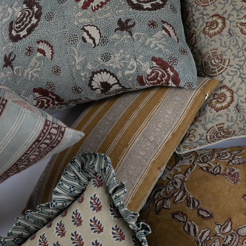 Filling Spaces Artful Traditionalist Bohemian Handcrafted Graphic Accent Pillow - 18 x 18 - 20 x 20 - 22 x 22 - 24 x 24 - 26X 26 - 14 x 20 - 14 x 40 - 18 x 40 - 16 x 50