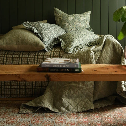 Filling Spaces Artful Traditionalist Accent Throw Pillow with Zipper Closure - 18 x 18 - 20 x 20 - 22 x 22 - 24 x 24 - 26X 26 - 14 x 20 - 14 x 40 - 18 x 40 - 16 x 50