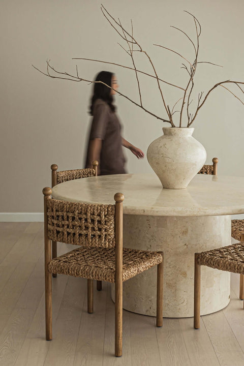 Paradis Round Dining Table | Spanish Beige Marble