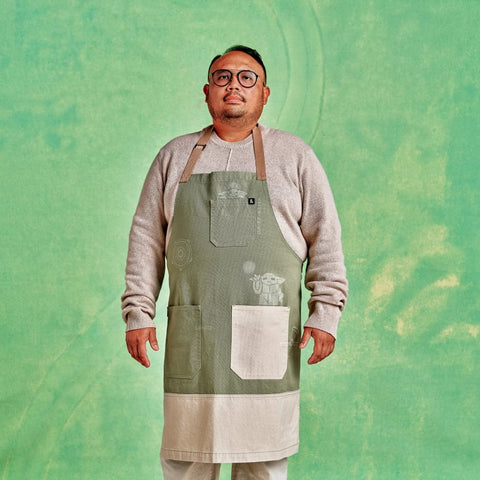 Bib Character Print Apron with Adjustable Pockets