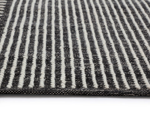 Timeless Minimalist Handmade Geometric Area Rug - Rectangle
