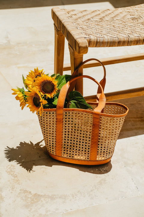 Casual Geometric Handmade Rattan Tote