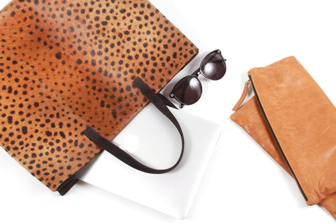 Animal Graphic Lined Tote with Magnetic Closure