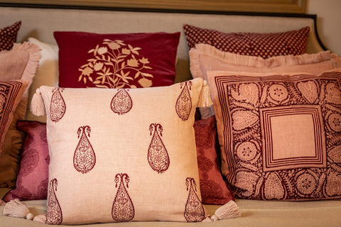 Powered by People Artful Traditionalist Bohemian Floral Handcrafted Pillow Cover - 20 x 20