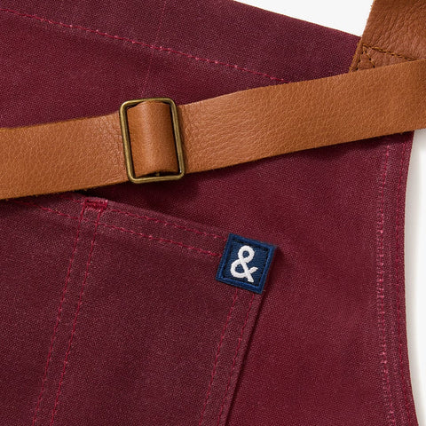 Bib Apron with Adjustable Pockets and Patch Style