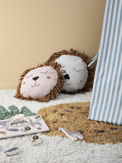 Classic Organic Animal Graphic Round Novelty Throw Pillow