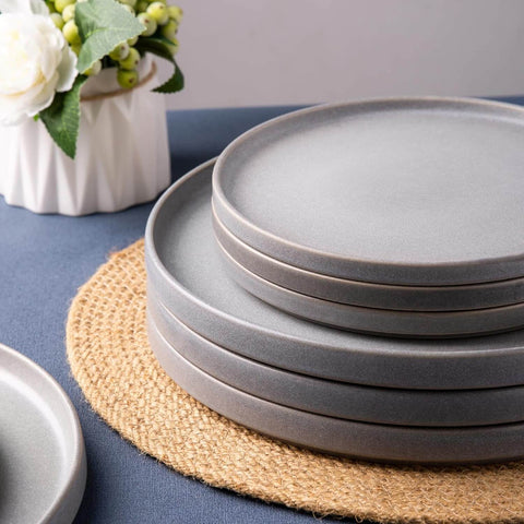 The Lifestyle Lab Everyday Minimalist Matte Stoneware Plate Set - Set of 4