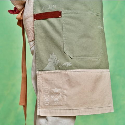 Bib Character Print Apron with Adjustable Pockets