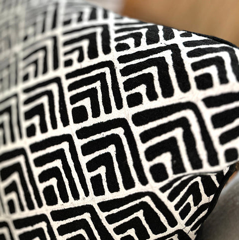 Global Eclecticist Bohemian Floral Graphic Accent Pillow