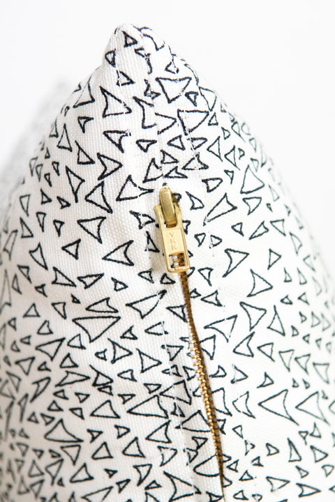 Contemporary Graphic Linen Accent Pillow with Zipper