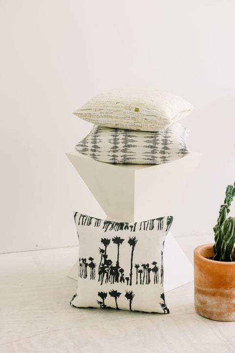 Powered by People Artful Traditionalist Organic Nature Graphic Linen Accent Pillow - 18 x 18