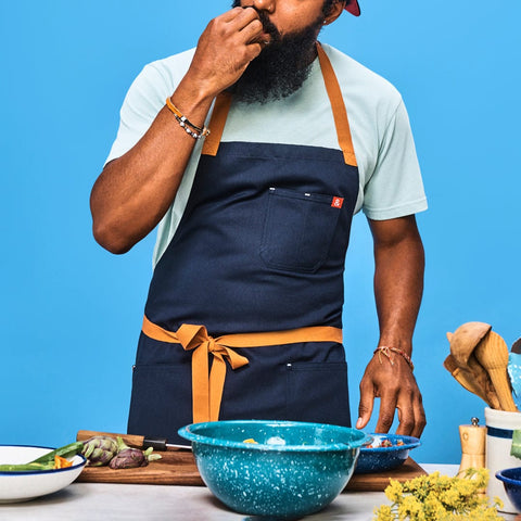 Bib Apron with Adjustable Patch Pockets