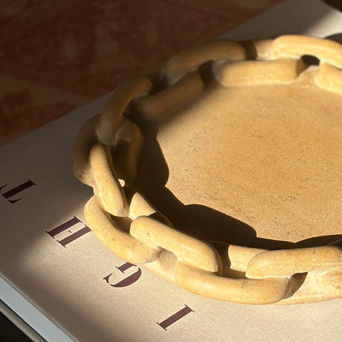 The Small Chain Tray in Honeycomb