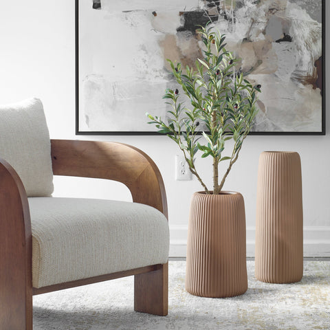 Decorating Essentials Modern Ribbed Cylinder Table Vase