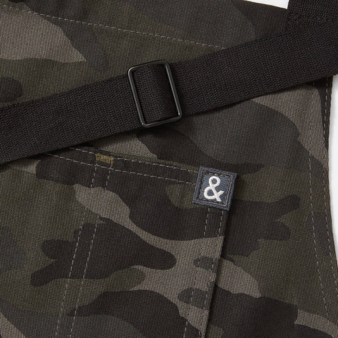 Bib Camouflage Apron with Adjustable Patch Pockets