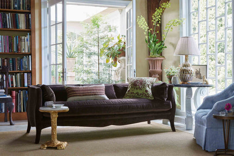 Accent Conical Table Lamp in Elegant Traditional Style