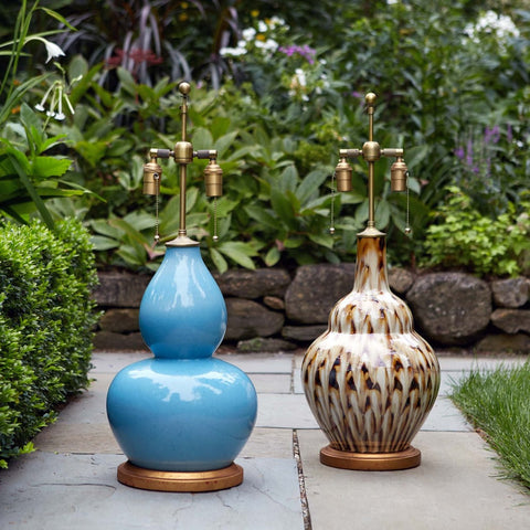 Accent Conical Table Lamp in Elegant Traditional Style