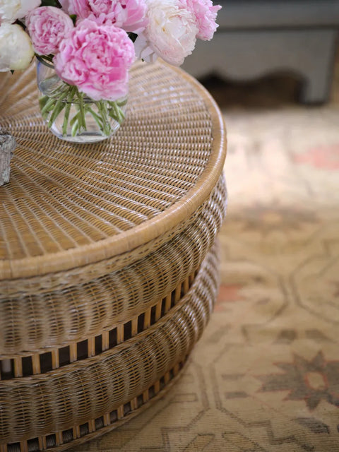 Bunny Williams Artful Traditionalist Deco Drum Round Coffee Table Art Deco - 36 W