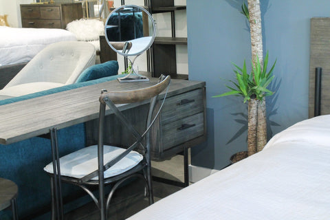 Timeless Minimalist Farmhouse Upholstered Chair Accessories