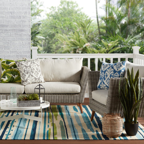 Coastal Abstract Stripe Area Rug for Contemporary Spaces - Rectangle