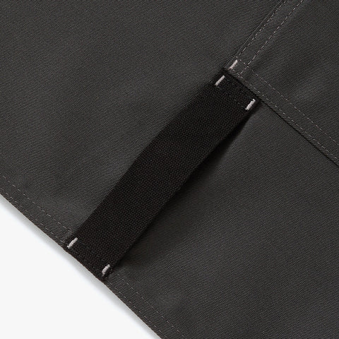 Bib Apron with Adjustable Pockets in Solid Cotton Canvas