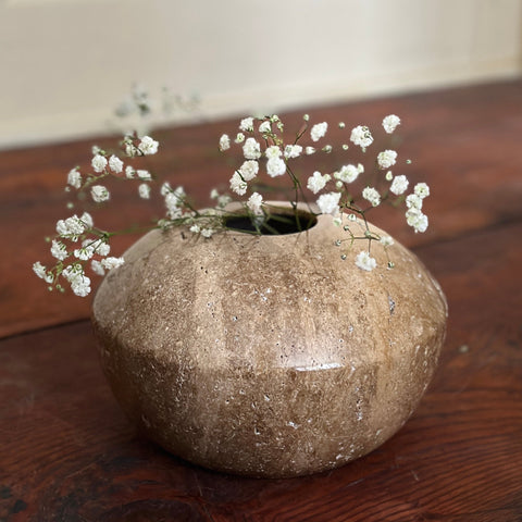 Aria Vase in Biscotti