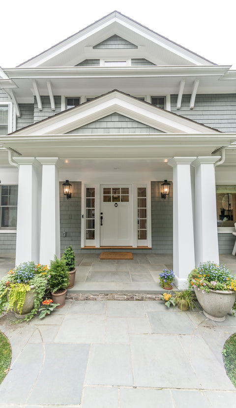 Dumont Ambient Lantern Traditional Post Light