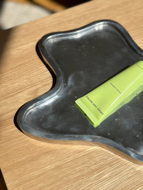 Flo Tray in Aluminum