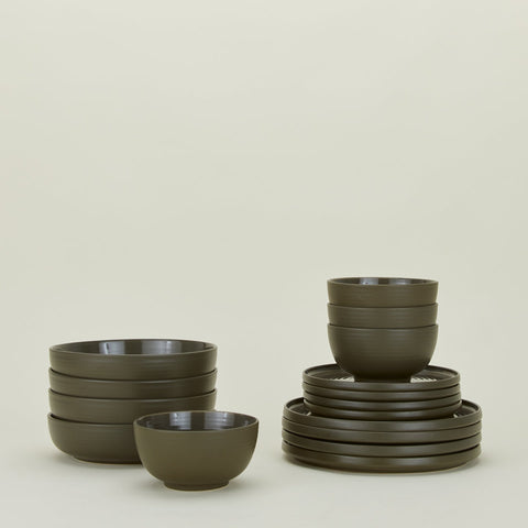 Hawkins New York Everyday Minimalist Stoneware Dinnerware Set - Set of 16