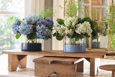 Decorating Essentials Contemporary Glossy Glass Flower Vase