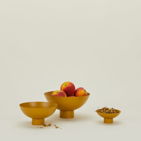 ESSENTIAL FOOTED BOWL - MUSTARD