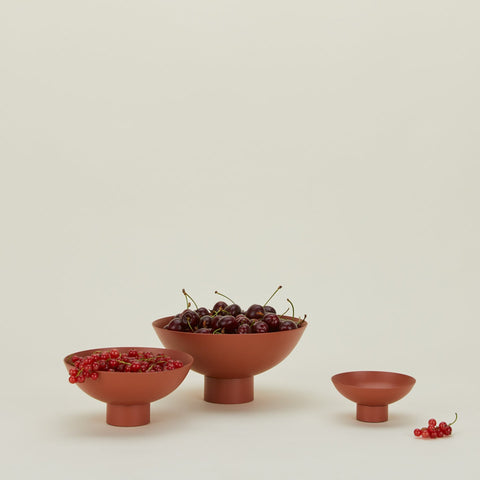 ESSENTIAL FOOTED BOWL - TERRACOTTA