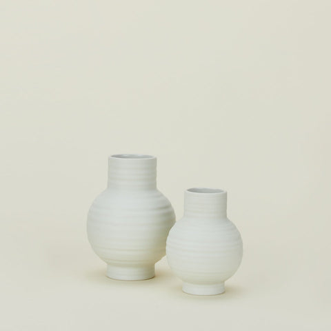 ESSENTIAL CERAMIC VASE - BONE