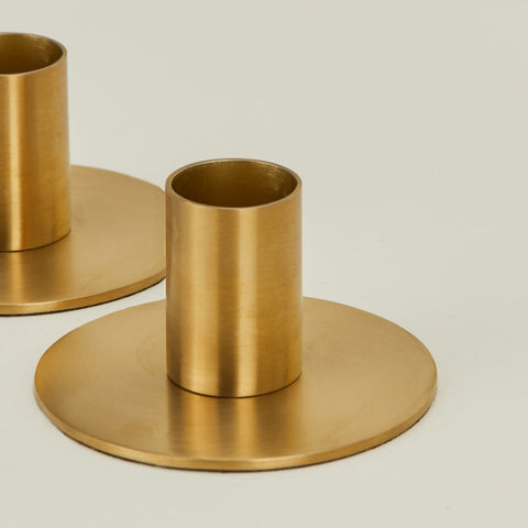 ESSENTIAL METAL CANDLE HOLDERS, SET OF 2 - BRASS