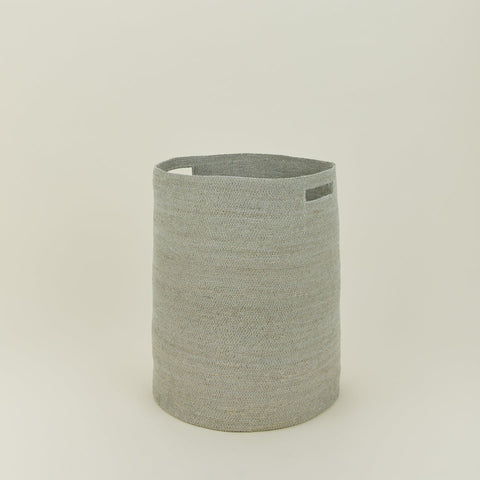 ESSENTIAL WOVEN HAMPER - SKY